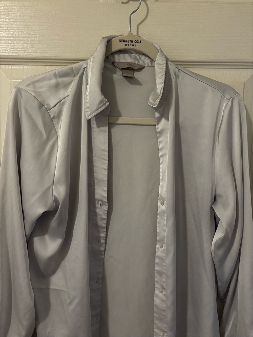 H&M Women’s Silk Blouse Button up